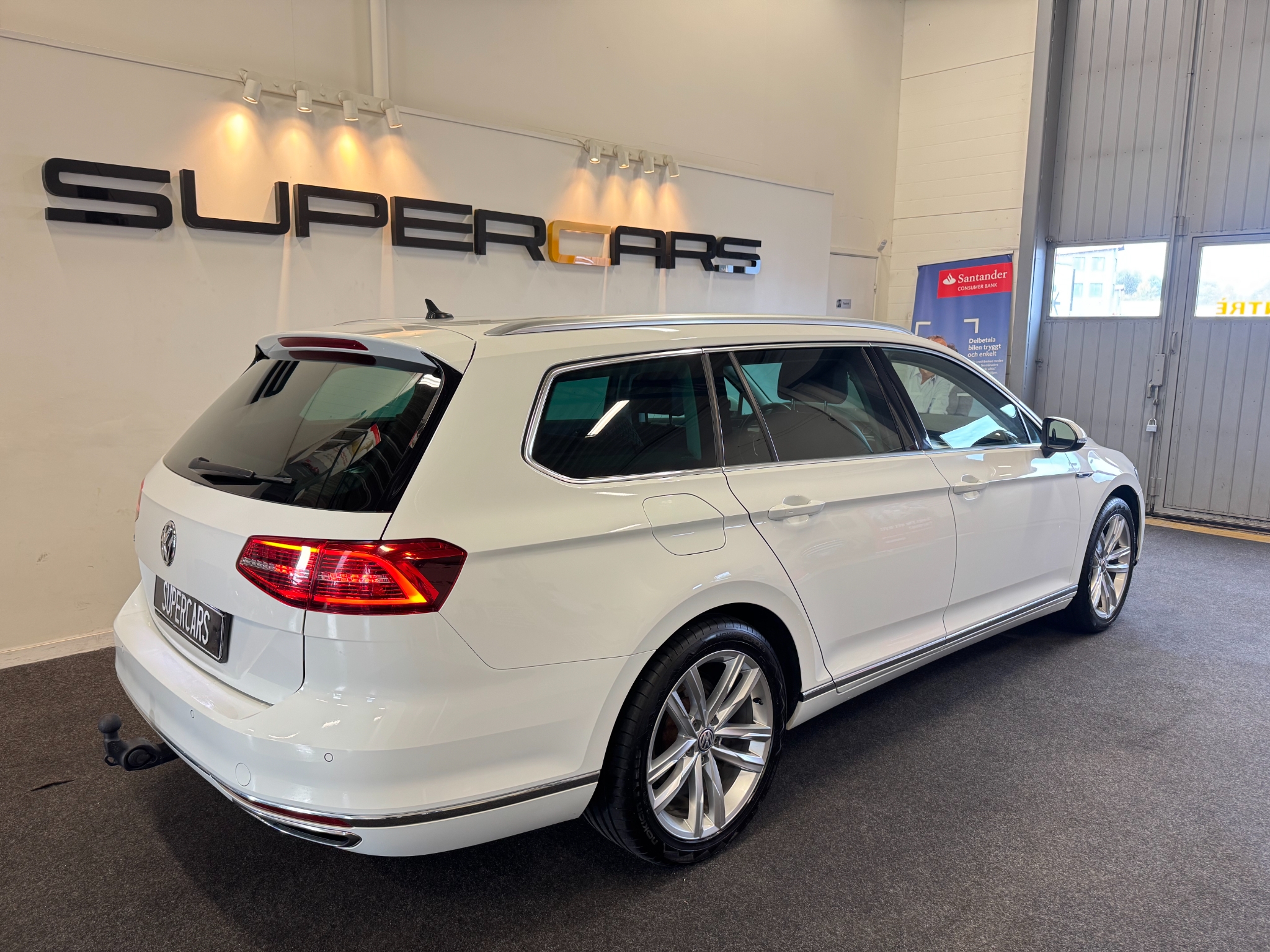 Volkswagen Passat GTE 2019, bild 4/10