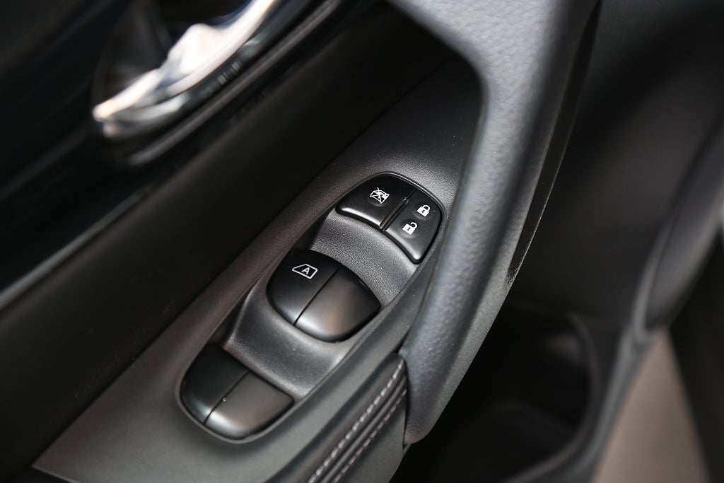 Nissan X-Trail 1,3 DIG-T 160hk TEKNA 360°-kamera Pano Skinn 7-Sits 2021