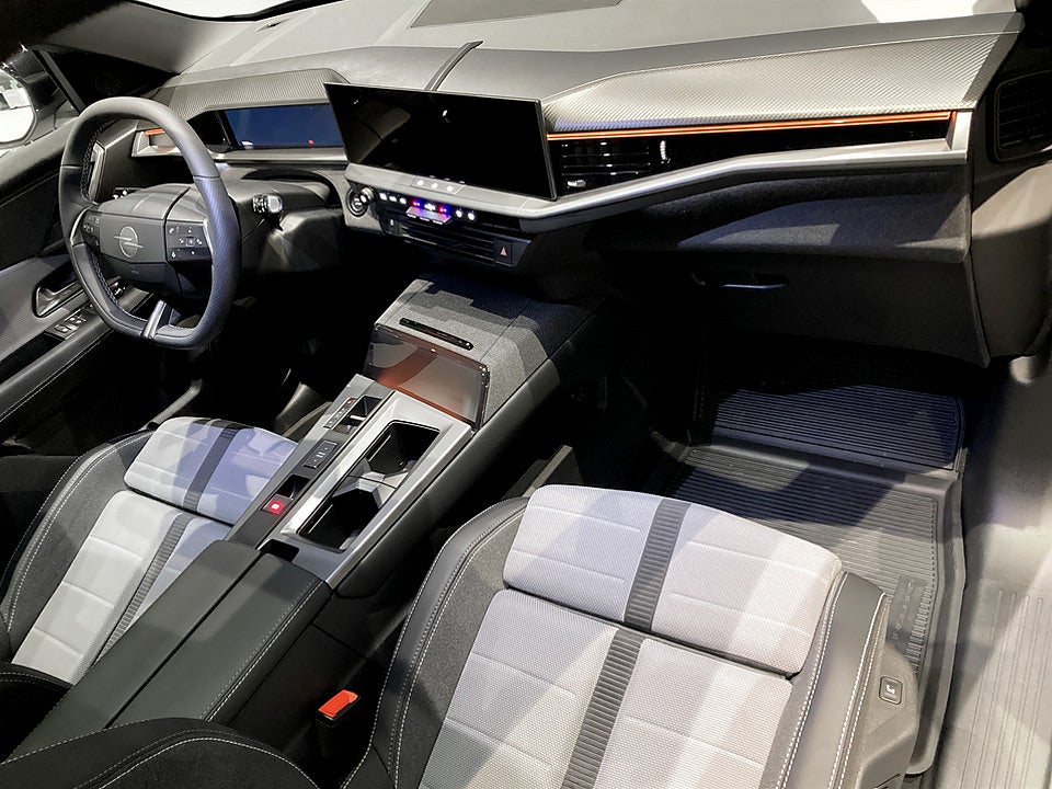 Bild på Opel Grandland GS Hybrid 145hk - DEMO