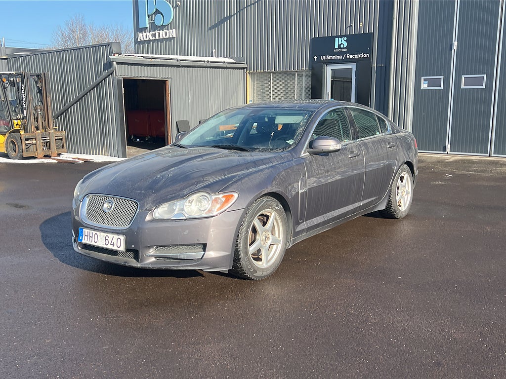 Jaguar XF 