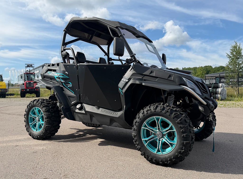 CFMOTO Z-Force 800 EPS 