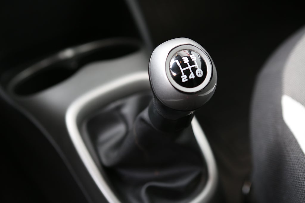 Toyota Aygo 1,0 VVT-i 69hk X-PLAY 5D 2016