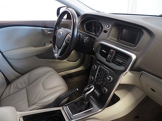 Halvkombi Volvo V40 Cross Country 7 av 19