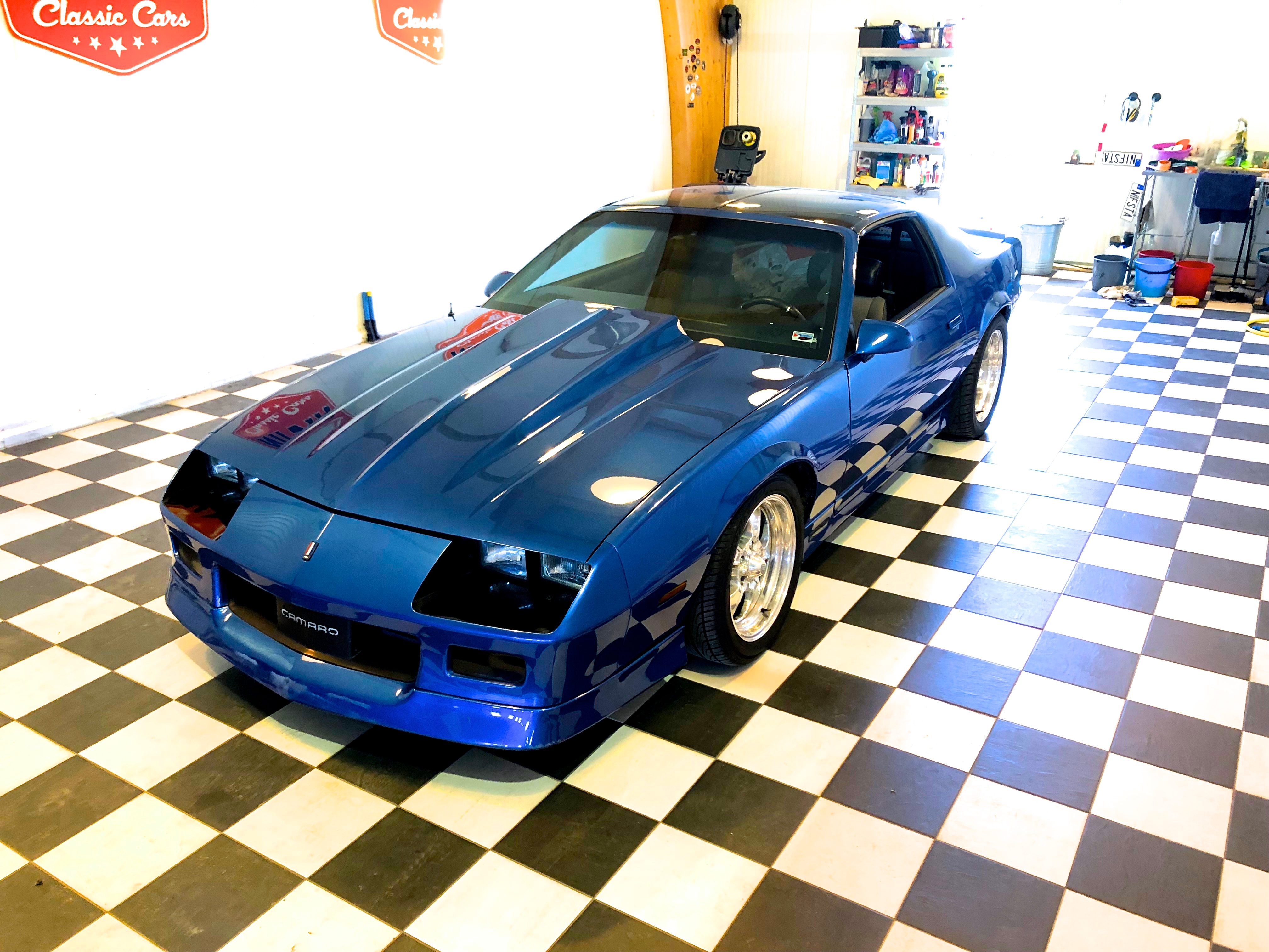 Chevrolet Camaro IROC -Z 1988, kuva 3/62