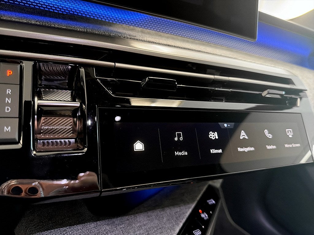 Bild på Peugeot 5008 GT Hybrid 145hk Aut - NYA VINTERHJUL INGÅR!