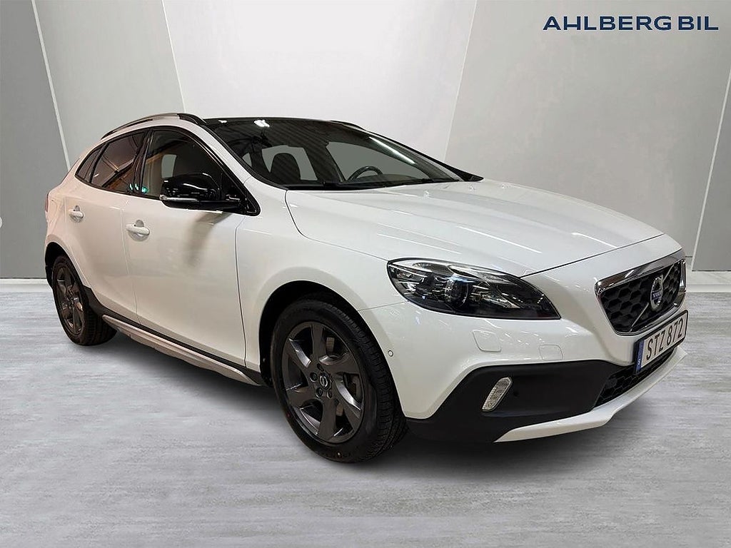 Volvo V40 Cross Country D3 Momentum BE PRO, VolvoOn Call,...