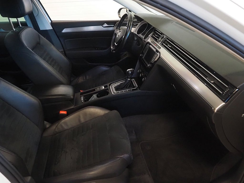 Volkswagen Passat SC 2.0 TDI 4Motion 240hk GTS Drag Kamera D-Värmare 2016