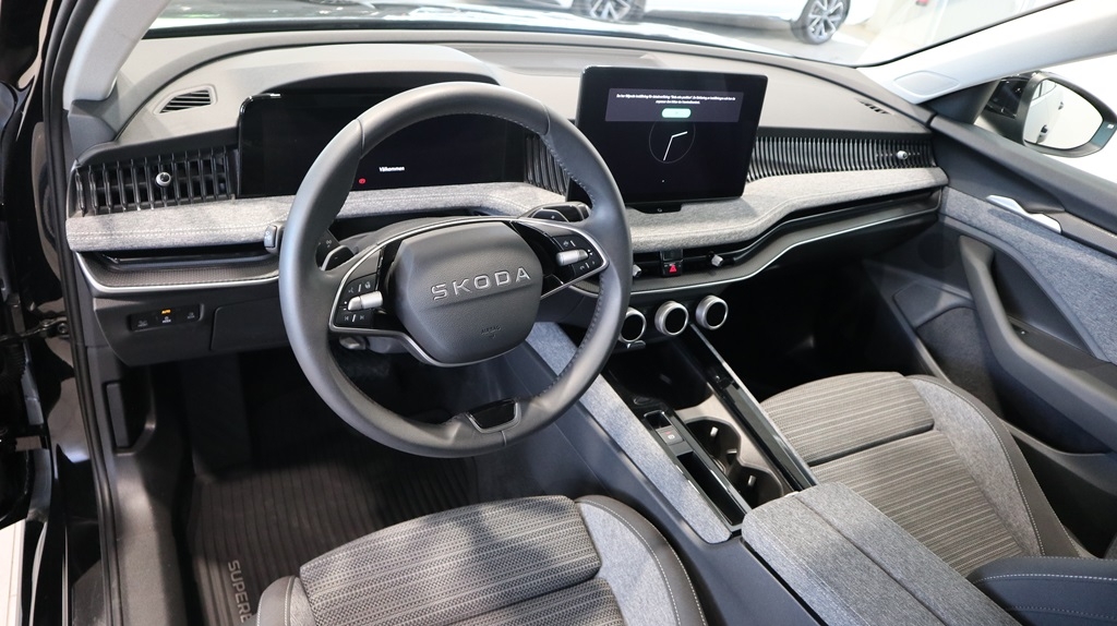 Skoda Superb 2025, bild 5/10