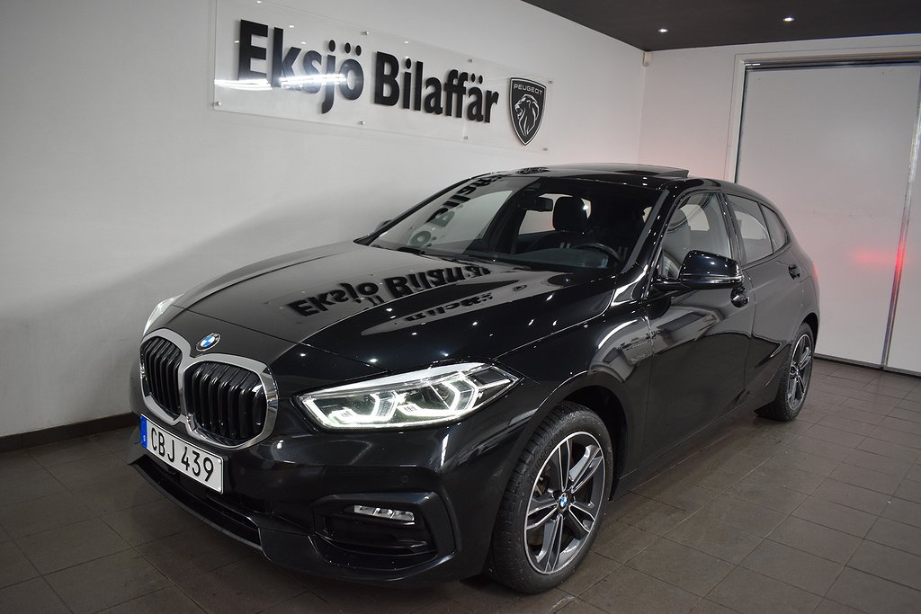 BMW 120 d 190hk xDrive *Panorama,HiFi,Vinterdäck,Ränta 4,99%*