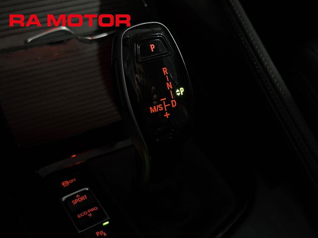 BMW X1 xDrive18d xLine | Backkamera | Navi | Skinn | Head-up 2019