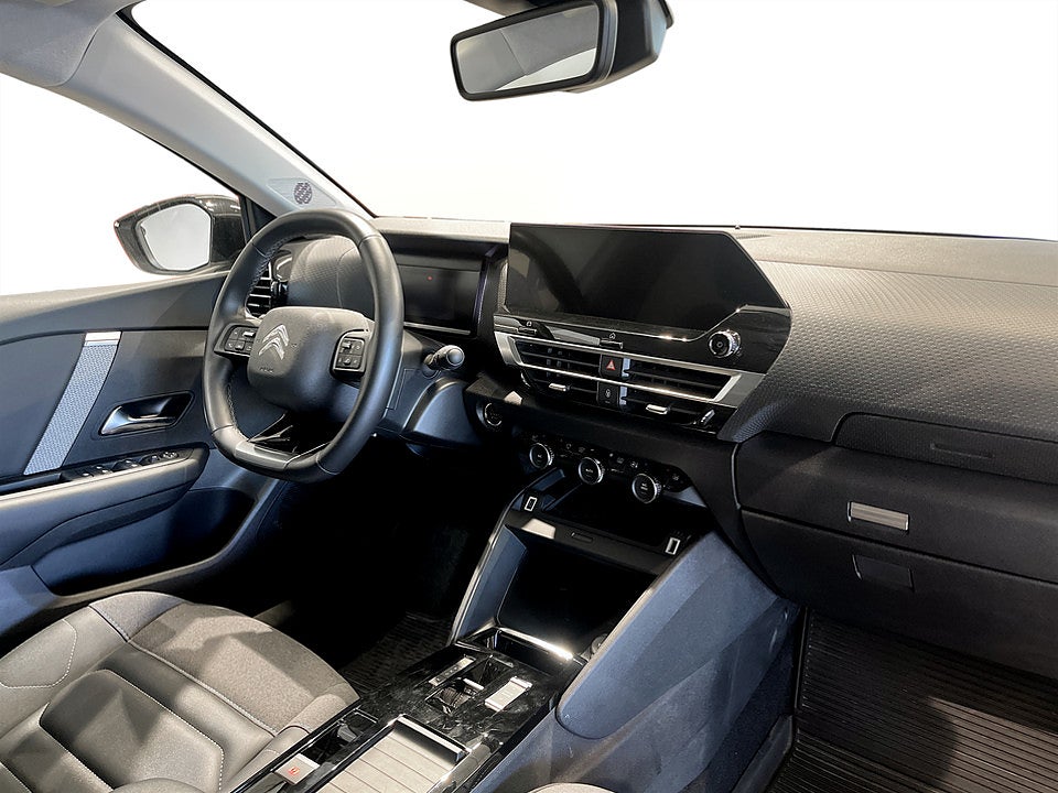 Bild på Citroën C4 Shine 1.2 PT 130hk Aut B-KAMERA NAVI