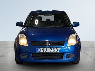 Suzuki Swift 5-dörrar 1.3 DOHC 16V VVT Manuell Drag – bild 3