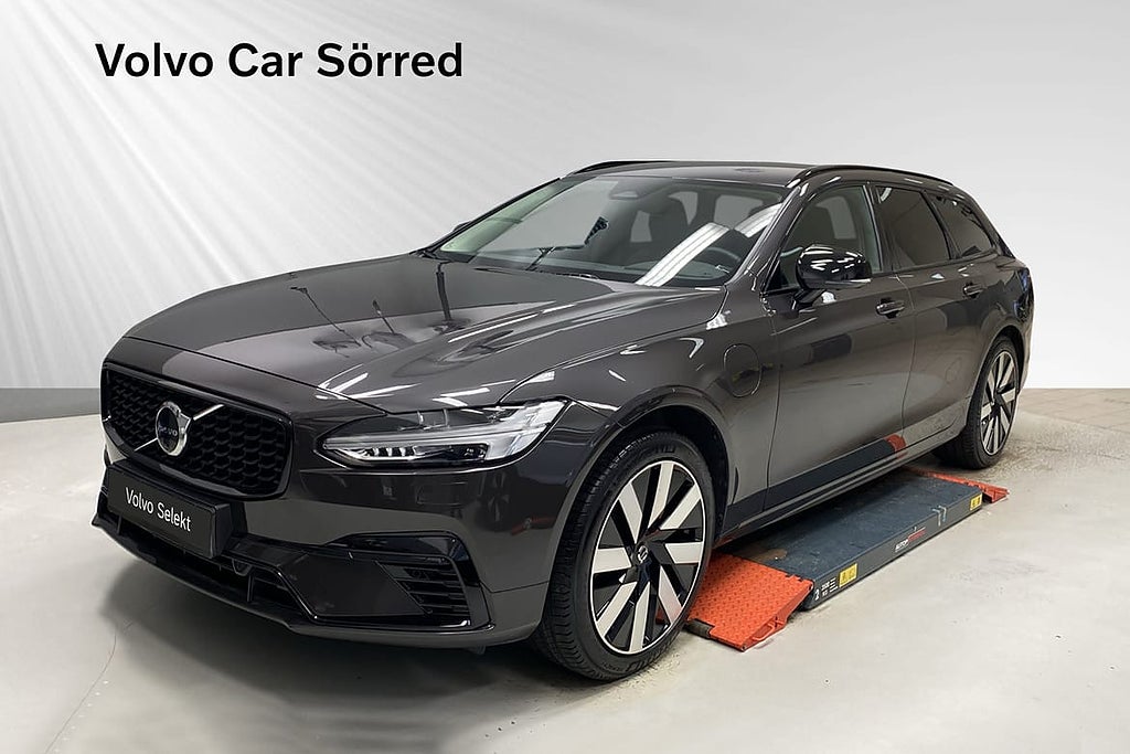 Volvo V90 T6 Plus Dark Edition