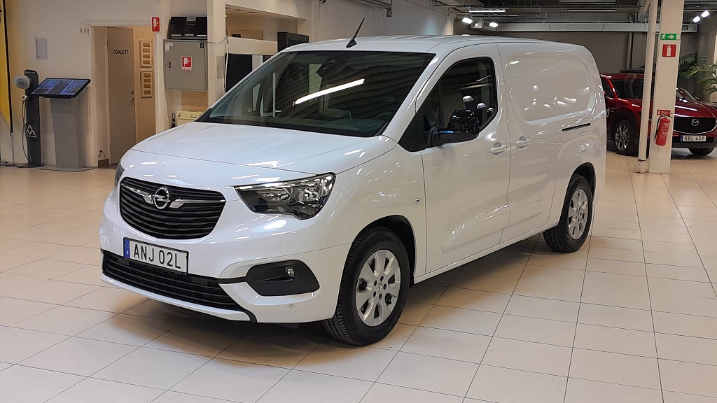 Opel Combo-e L2 Premium (drag+värmare)