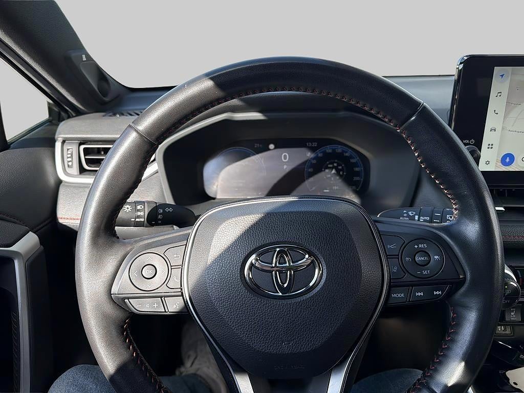Toyota RAV4 2023 - miniatyr 9