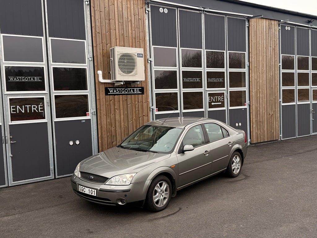 Ford Mondeo Halvkombi 2.0 Drag | Välservad | Nybes