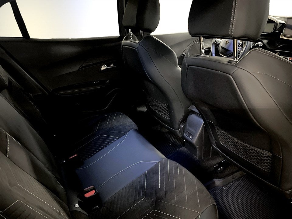 Bild på Peugeot 2008 GT 1.2 PT 130hk Aut - B-KAMERA, CARPLAY