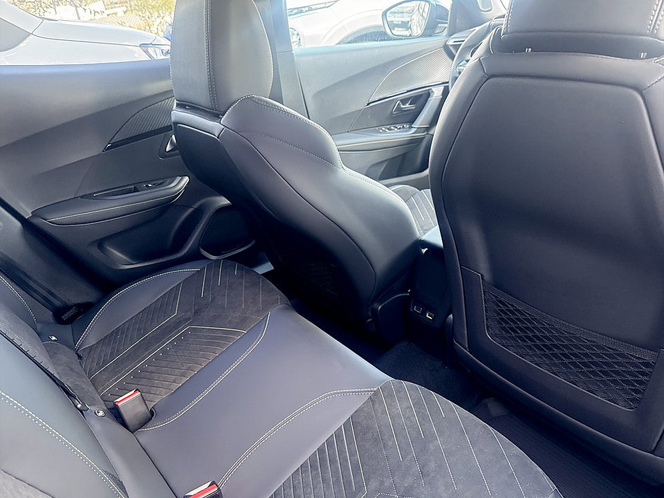 Bild på Peugeot 2008 GT Hybrid Aut - OMGÅENDE LEVERANS!