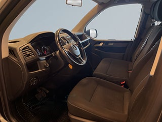 Volkswagen Caravelle 2.0 TDI Comfortline 9-Sits/Drag/P-Värm/S&V-Hjul/P-Sens