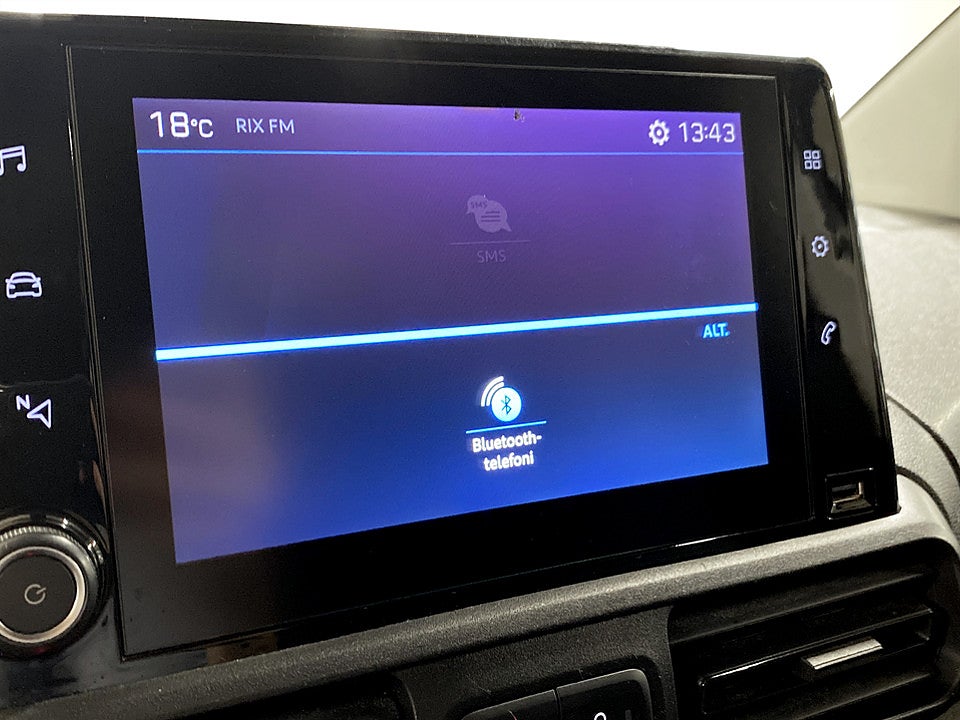 Bild på Peugeot Partner PRO 1.2 PT 130hk Aut L1 P-SENSORER DRAG BLUETOOTH 