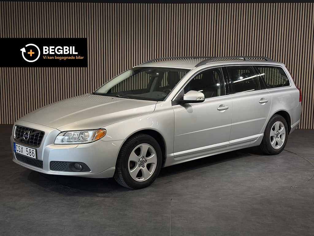Volvo V70 2.4D Momentum /Skinn/Drag/Värmare/
