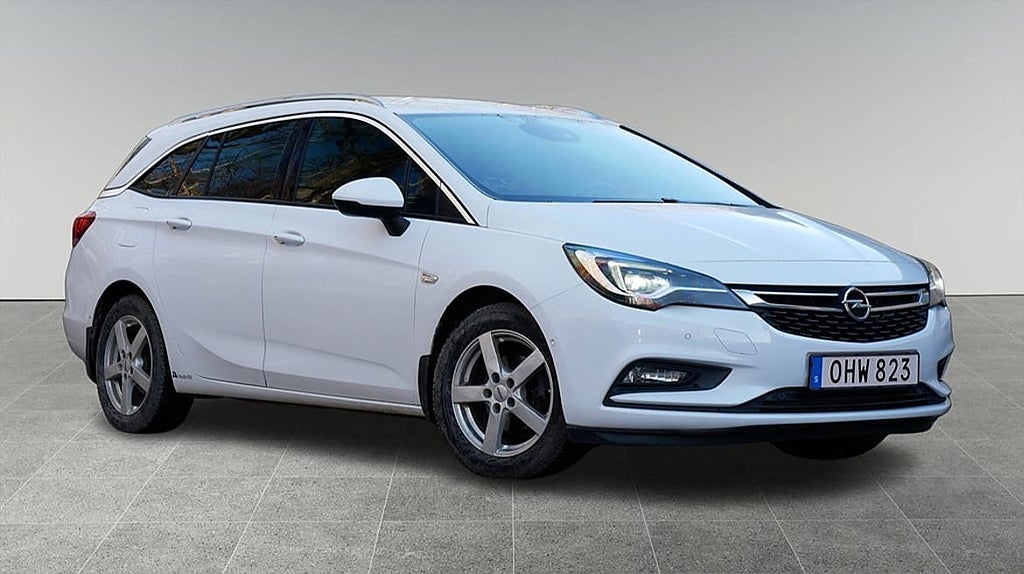 Opel Astra Sports Tourer 1.4T 150hk | 979 kr/mån | Navi | BLIS | 1 Äg...