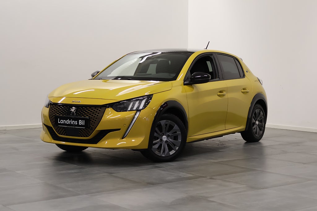 Peugeot E-208 GT-Pack 360Kam CarPlay V-Hjul Ny Serv