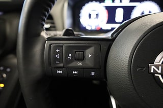 SUV Nissan Qashqai 23 av 27