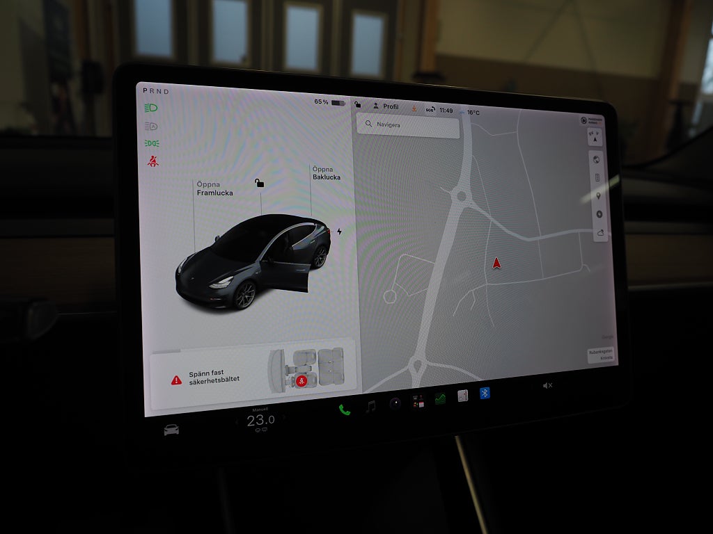 Tesla Model 3 Standard Range Plus Dragkrok Pano Kamera Navi Läder 2019