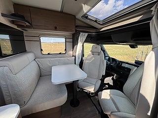 Husbil-halvintegrerad Hymer ML-T 580 Mercedes 4x4 190HK Automat! Endast 750 mil! 2 av 21