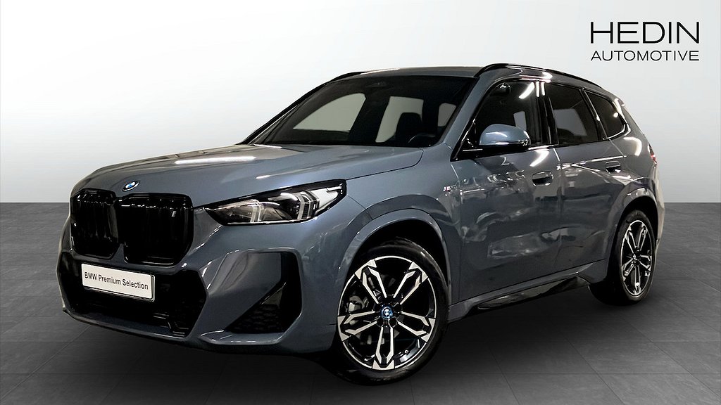 BMW iX1 xDrive30 / M-Sport / Harman & Kardon / Drag / Pano