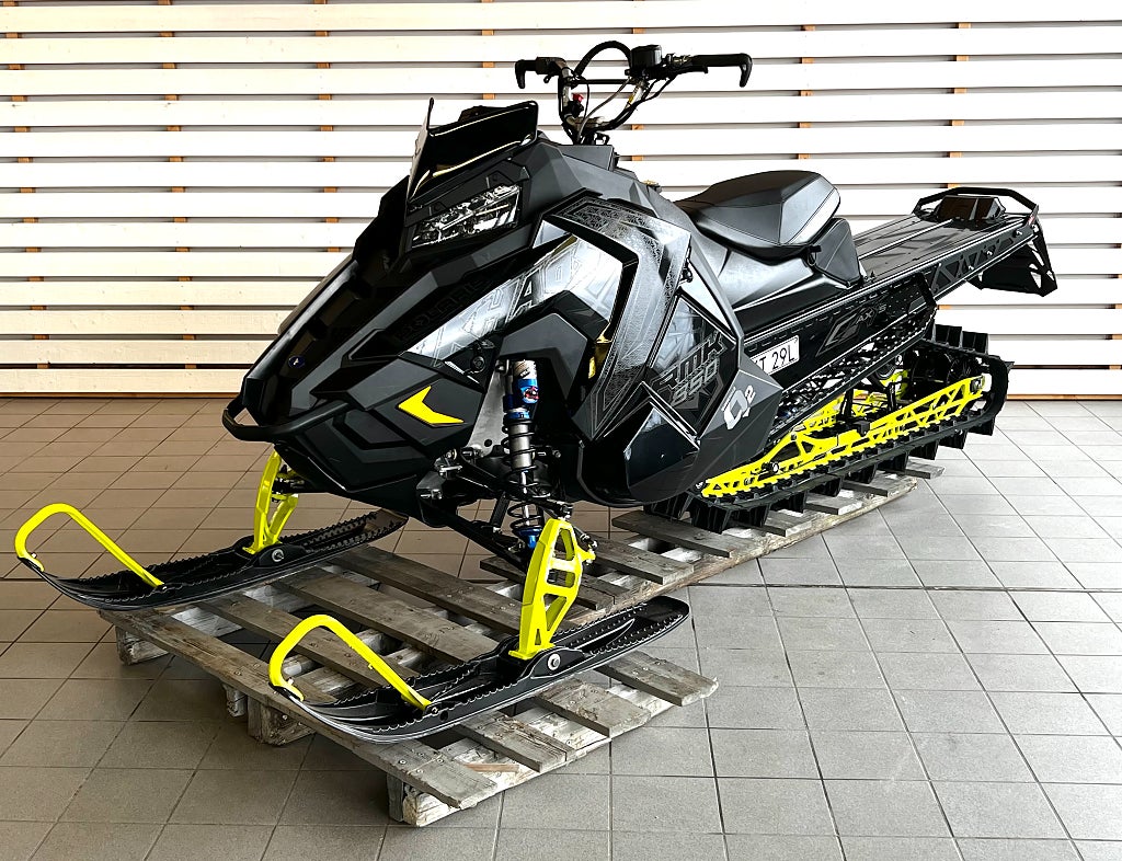 Polaris 850 RMK KHAOS 155 