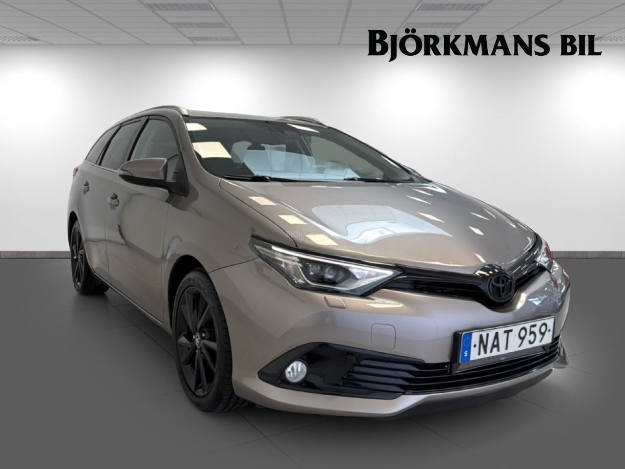 Toyota Auris 2015, bild 3/10