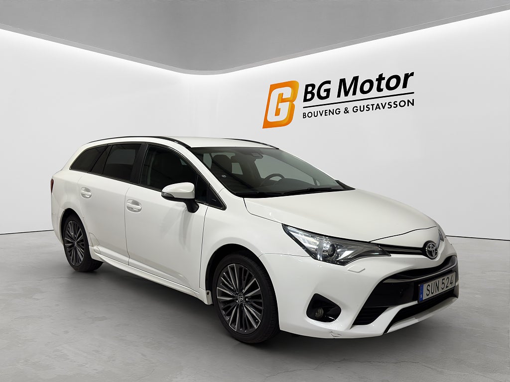 Toyota Avensis Kombi 1.8 147HK Active Plus Backkamera/Skinn