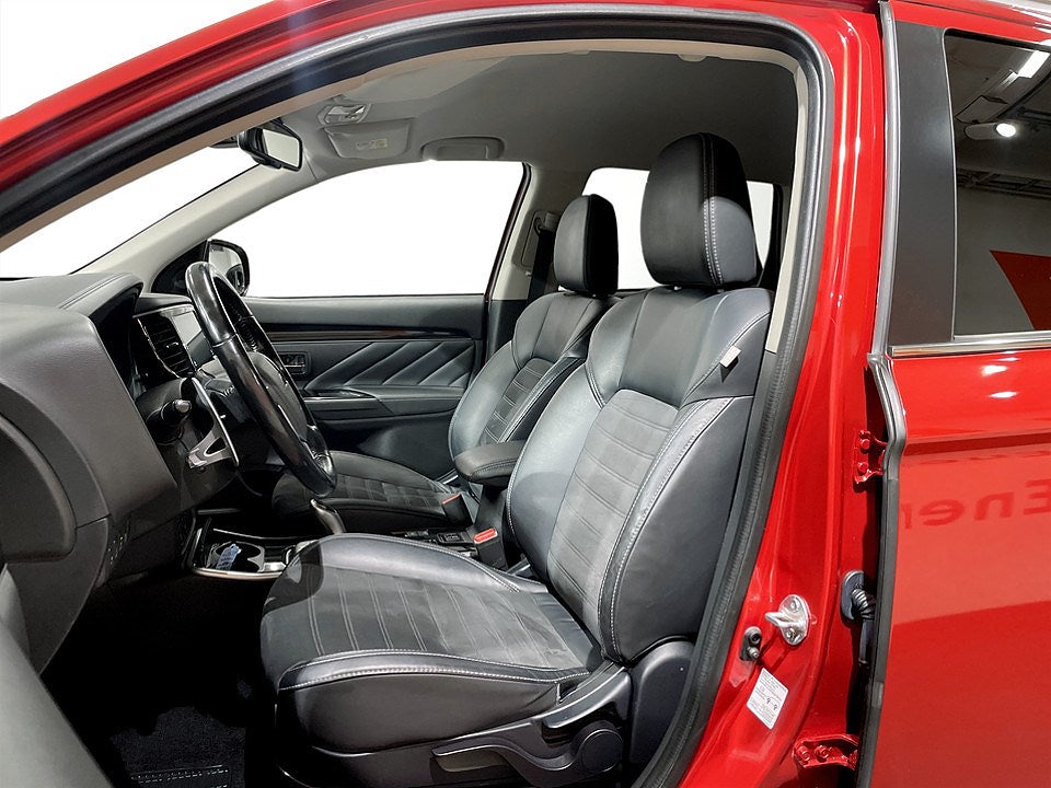 Bild på Mitsubishi Outlander Comfort PHEV 224hk Aut 4WD - B-KAMERA, RATTVÄRME