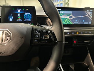 MG 3 Hybrid+ Luxury Carplay 360° Pvärm Garanti S/V-hjul MOMS – bild 19