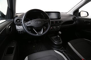 Halvkombi Hyundai i10 11 av 21