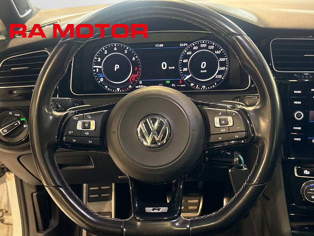 Volkswagen Golf R 2.0 TSI 4Motion 300hk | Pano | Dynaudio | Cockpit 2019
