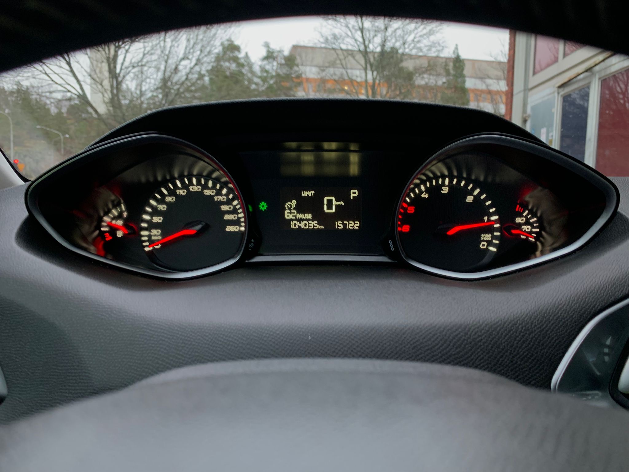 Peugeot 308 2018, bild 6/10