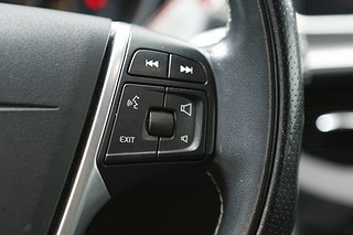 Halvkombi Volvo V40 12 av 19