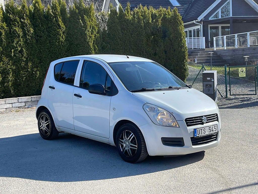 Suzuki Splash 1.0 DOHC 12V VVT Manuell, nybesiktad, 65hk, 2010
