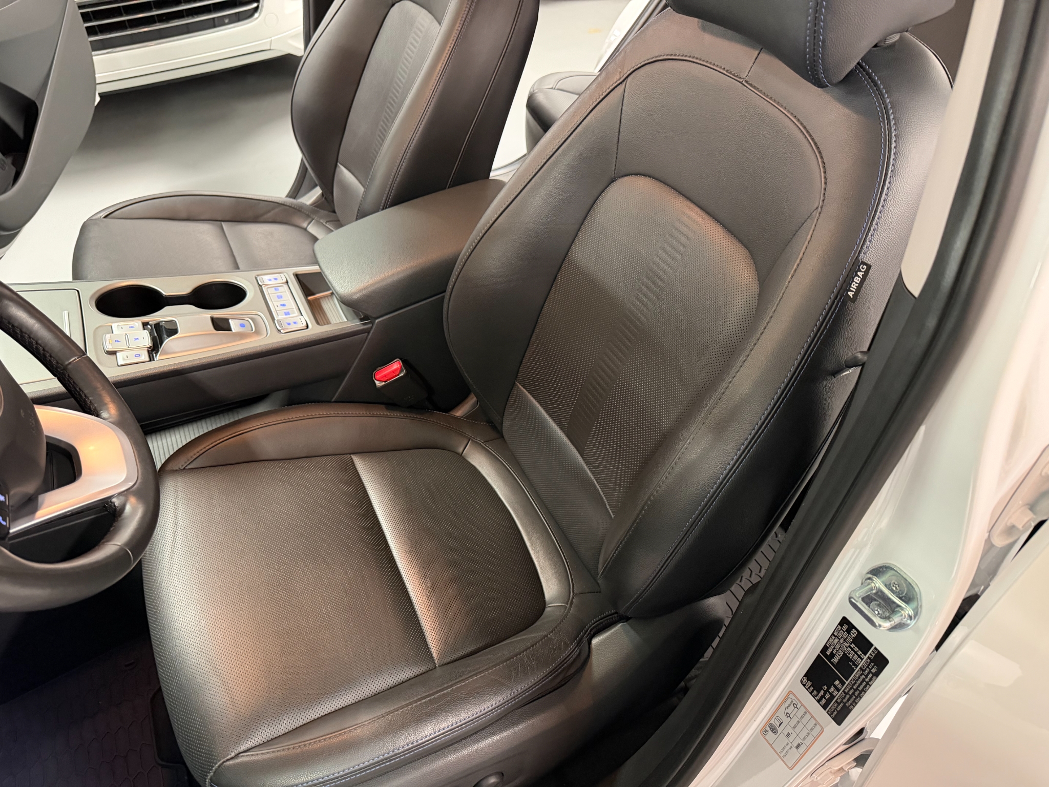 Hyundai Kona Elektro 64 kWh Advanced 2023, bild 6/10
