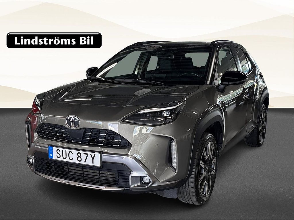 Toyota Yaris Cross 130 AWD-I Premiere Edition Pano Vinter...