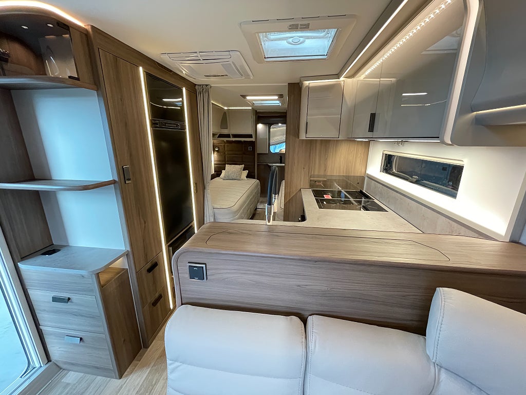 Kabe Imperial 740 CTDL KS / Cinderella / ALDE /  Läder / Lyxvagn / Al - Kabe