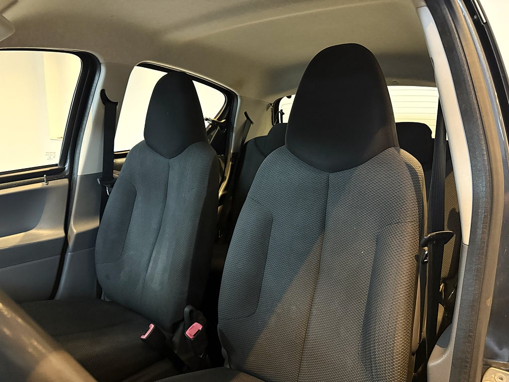 Toyota Aygo 5-dörrar 1.0 VVT-i MultiMode NYBESIKTIGAD AC S+V