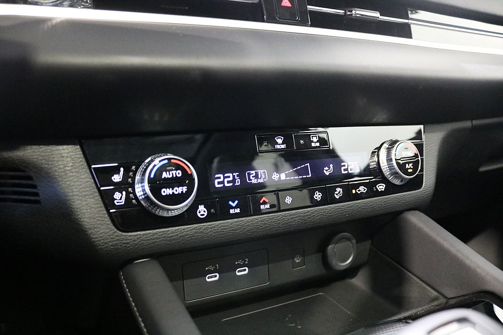 Bild på Mitsubishi Outlander Instyle PHEV Aut 4WD - DEMO