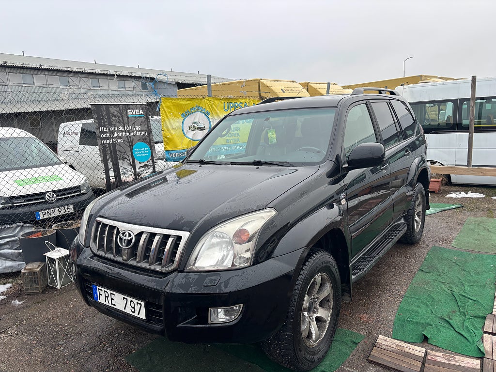 Toyota Land Cruiser  3.0 D-4D 4x4 /AUTO/7-sits