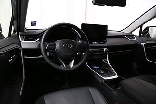 SUV Toyota RAV4 15 av 26