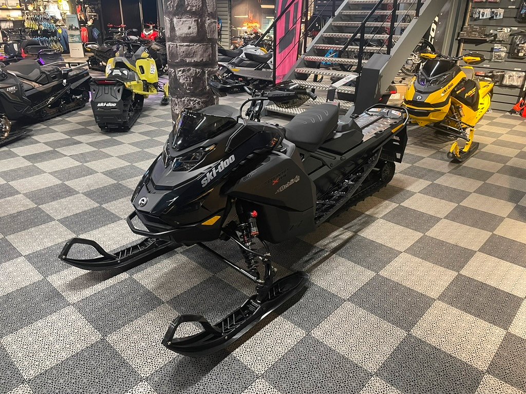 Ski-Doo Backcountry X-RS 146 850 E-Tec -25 