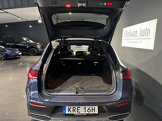 SUV Mercedes-Benz EQE 6 av 17